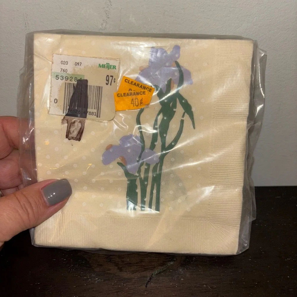 Vintage Beach‎ Beverage Napkins | 20 Count | Cream Floral Iris | NWT